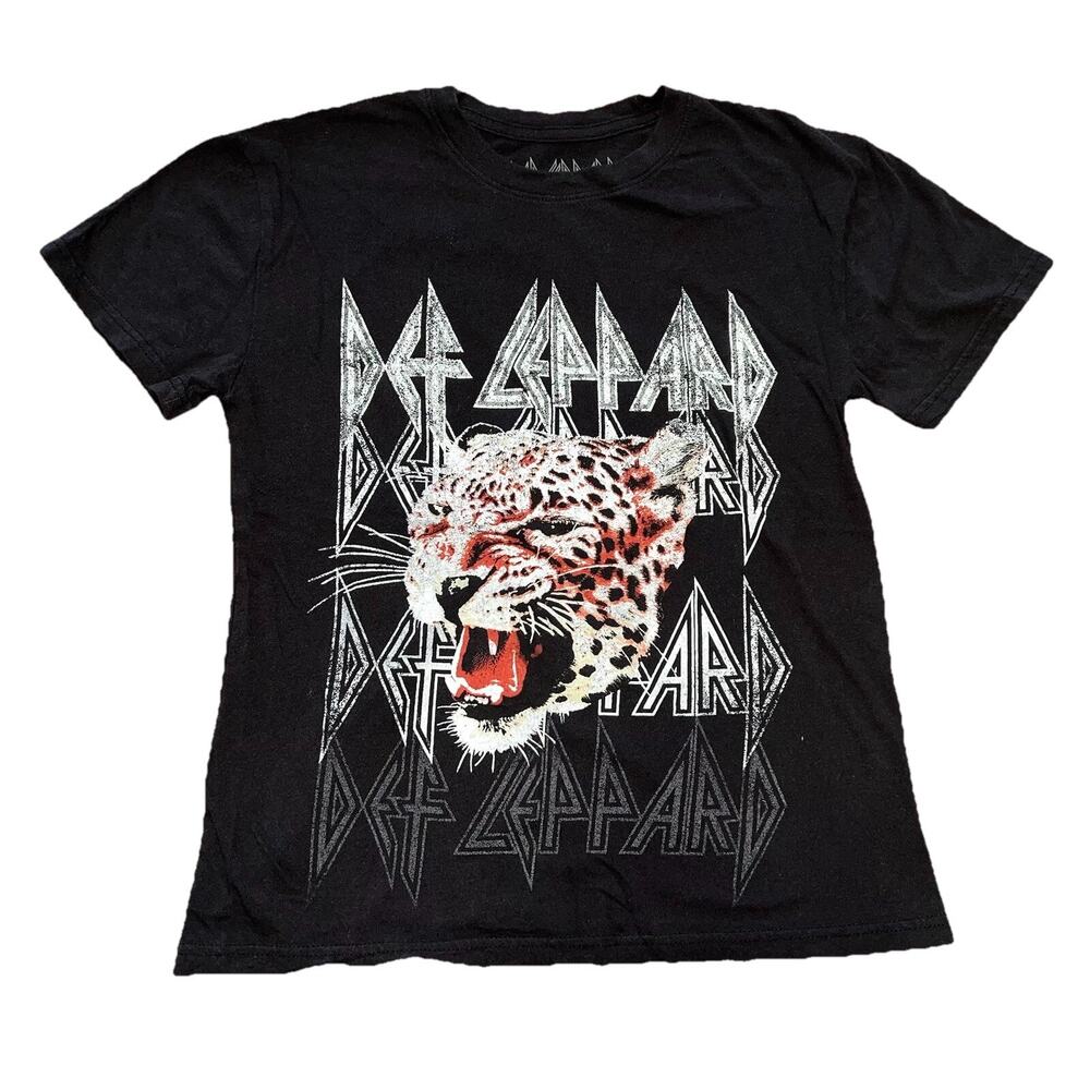 Def‎ Leppard Short Sleeve Distressed Leopard Graphic Band Tee 80s Women's Small